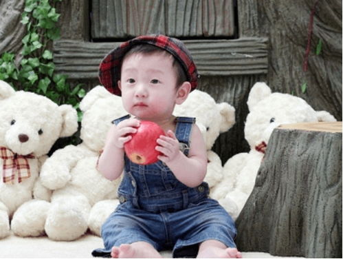 烽瑶组合适合宝宝的名字有哪些？能否推荐一些与瑶字搭配的男孩名字？