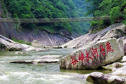 燕子河大峡谷：这名字听着就吓人， 进去更吓人