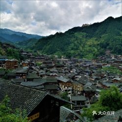 七、 较小吃街—噪音与香气共舞之地