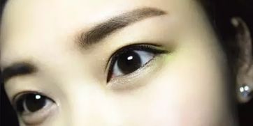2.2 西南角嘴巴=感情甜蜜？（加点emoji）