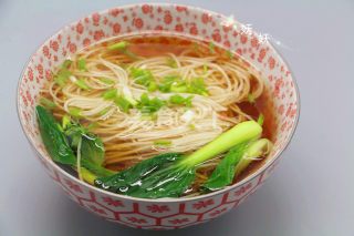 味蕾的觉醒：从“虚的满足”到“实打实的肉欲”