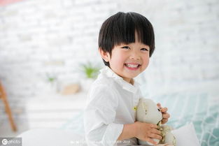 三字女孩名字的魅力与困境