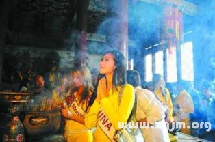 学生梦见佛祖，梦见自己给佛祖上香叩头，这是什么寓意？