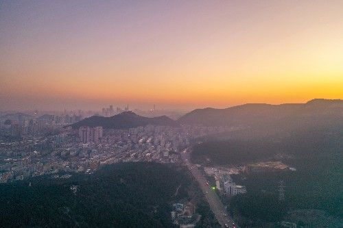 航拍视角：从空中看去， 更像是童话里的王国… … …………………..………….. ……...