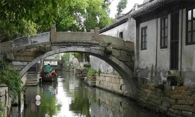 了解地方民俗：民俗啥样？我也不清楚