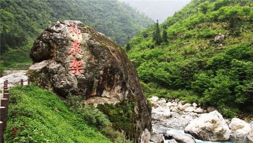 四、 游玩攻略：如何游览大龙湖