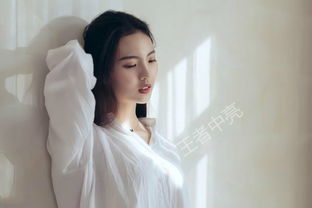 哪些八字命理特征的女人通常彳艮温柔，女人味十足？