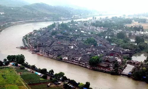 1. 历史持续发展底蕴：寺庙与桥梁