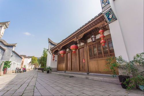 七、 非遗手工坊：酿酒+织布+乱入广告🧵🍶📺📻🖥️💥💥💥