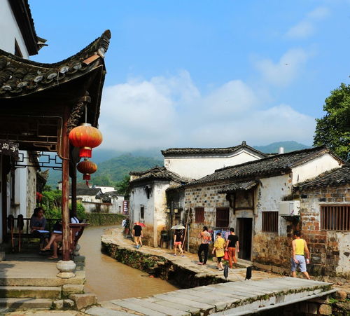 古镇的韵味：穿越时空的桥梁