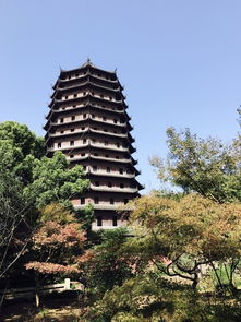 第二天：雷峰夕照， 古塔新影（电梯惊魂）
