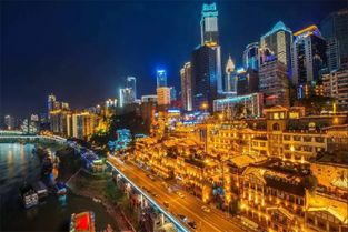夜幕下的南川：繁华与宁静的交织