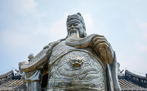 性格硬得像块石头！