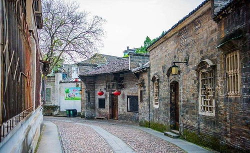 三、 历史持续发展文化底蕴街区数字化服务平台：便捷与趣味并存