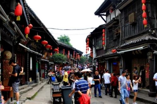 2. 磁器口古镇， 那叫一个热闹