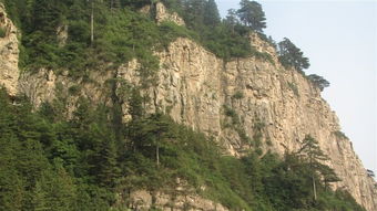 恒山悬空寺：天空之境还是心跳挑战？