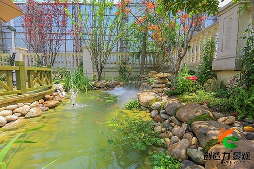 别墅庭院鱼池位置风水,别墅院内鱼池