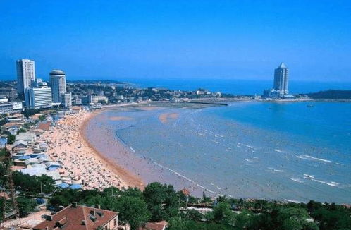星海广场：巨大的空地+灯光秀+有时候的鸽子屎