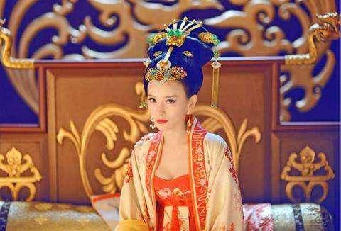 1. 泄密事件与吃苦