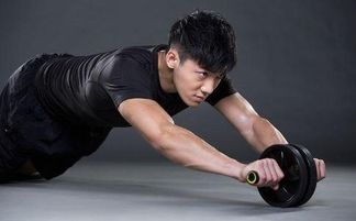 如何搭配平衡脉轮和晨跑健腹轮的穿搭？