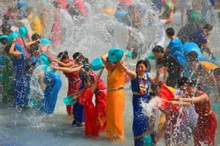 傣族节日风俗：泼水狂欢，美食盛宴，民族风情浓！