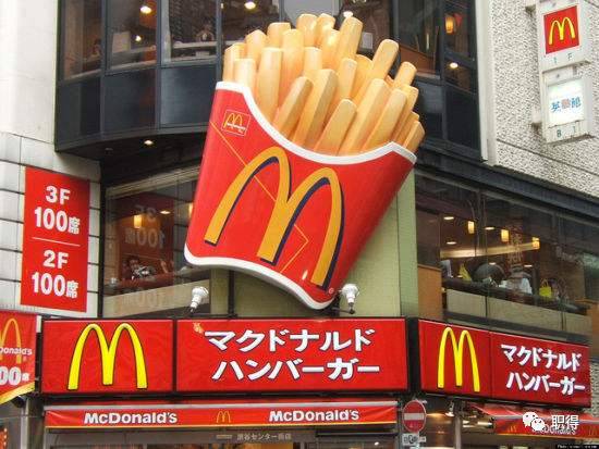 二、进门后会看到哪些？——视觉与味觉的双沉重冲击