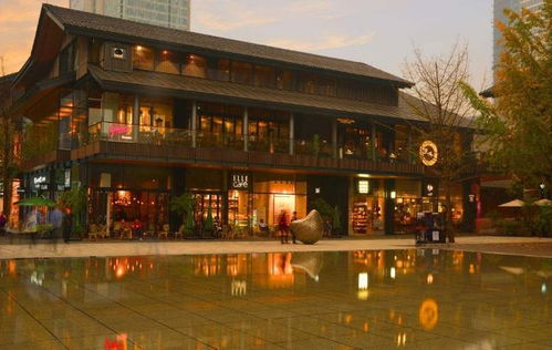 吃啥香？别找网红店，跟着老太太的菜篮子