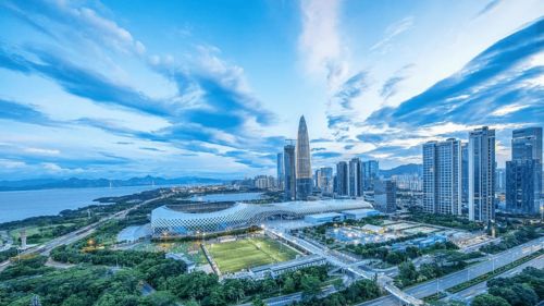 前海湾：免税店抢购像丧尸围城