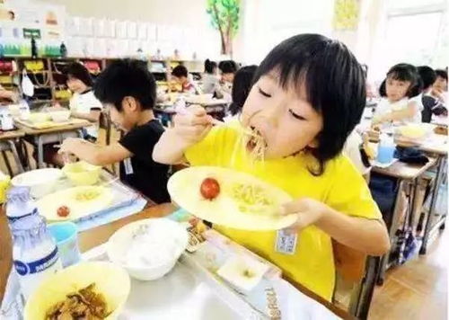 梦见情人独自用餐预示着什么？