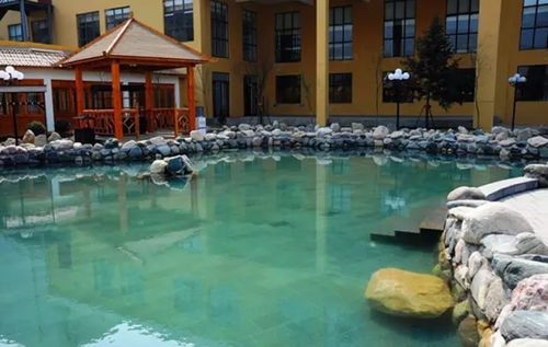 水质好， 可依住宿还有私汤小院，限量发售，赶快团