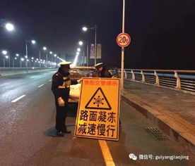 提醒：晚上拍照要小心手机掉水里