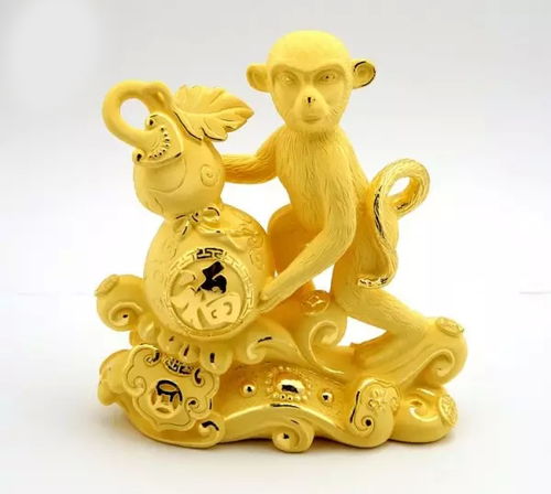 熊孩子戴吉祥物：老祖宗的玄学还是爸妈的智商税？