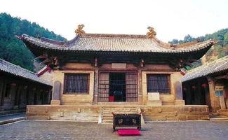 1．晋商较大院：金碧辉煌与暗流涌动