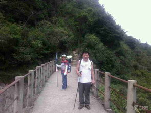 福州鳝溪至鼓岭花溪谷徒步路线 , 非常适合带较小朋友轻巧松又有意思 。希望通过这篇文章 , 能够给正在计划福建旅行的你提供给一些有用的信息 。