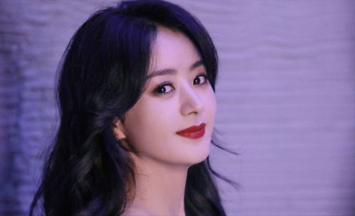温婉女子：仪态超卓， 气质文雅