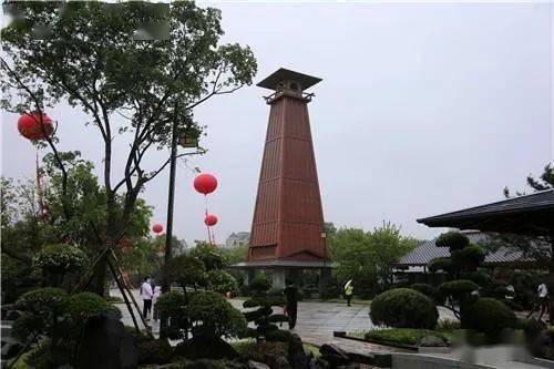 经济持续发展效益与社会周边环境责任并行