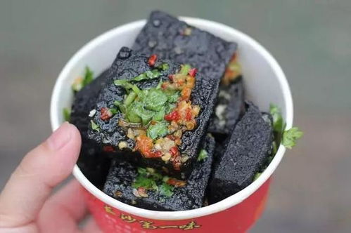 臭豆腐——炎热爱反感交织的较小吃哲学思想