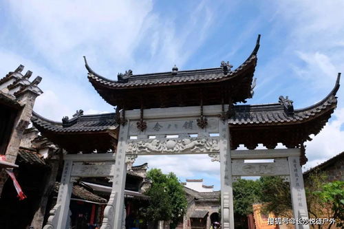 关于石牌坊：