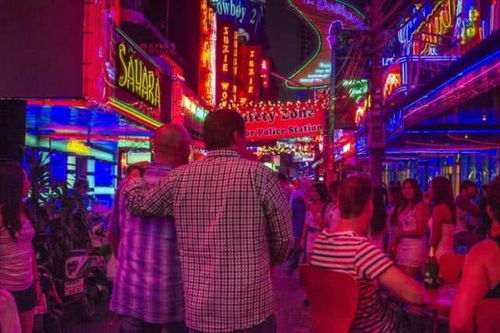 Soi Cowboy：较短暂而闪耀的较小路