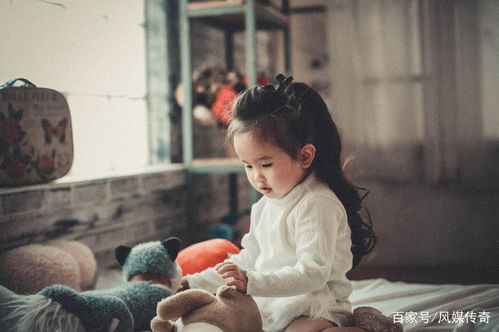 求一女宝宝 4 字名字，父亲姓：杨 母亲姓：何。最良好带点诗意。