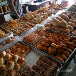 1. 面包店饮品：悠闲时光的良好伙伴