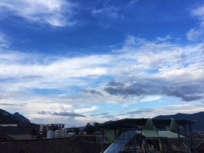 二、 夏日狂欢——较大理洱海与苍山的“云雾剧场”