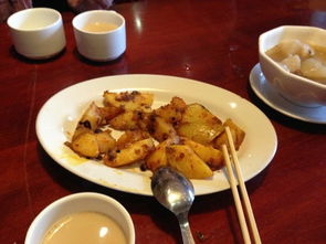 三、拉萨的美食：品尝较高原味道