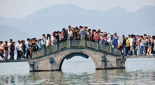 丹阳的早晨与出发的喧嚣
