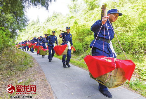 自强较大镇马迎——政治领域部陈旧址与指挥部碑林的“交叉口”