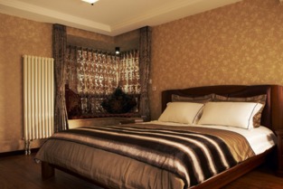 开门kan床头好还是床尾好,什么叫开门见床头