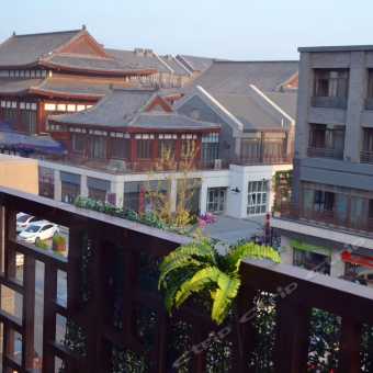 蓬莱凤凰村,蓬莱凤凰村