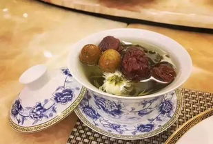 塔塔尔族风情：民族特色美食·传统节日·手工艺品，一网打尽！