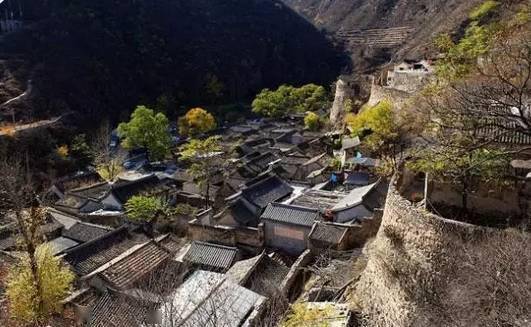 爨底下村：穿越回古代？不，是穿越回贫困山区！
