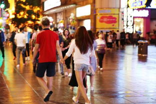1. 西湖区：市中心风光无限， 就是钱包遭罪